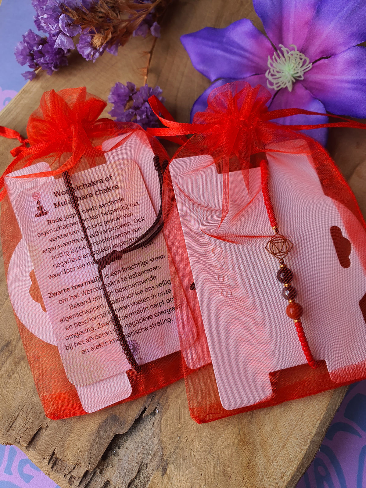 Edelstenen Wortelchakra Armband handgemaakt met RVS Symbool