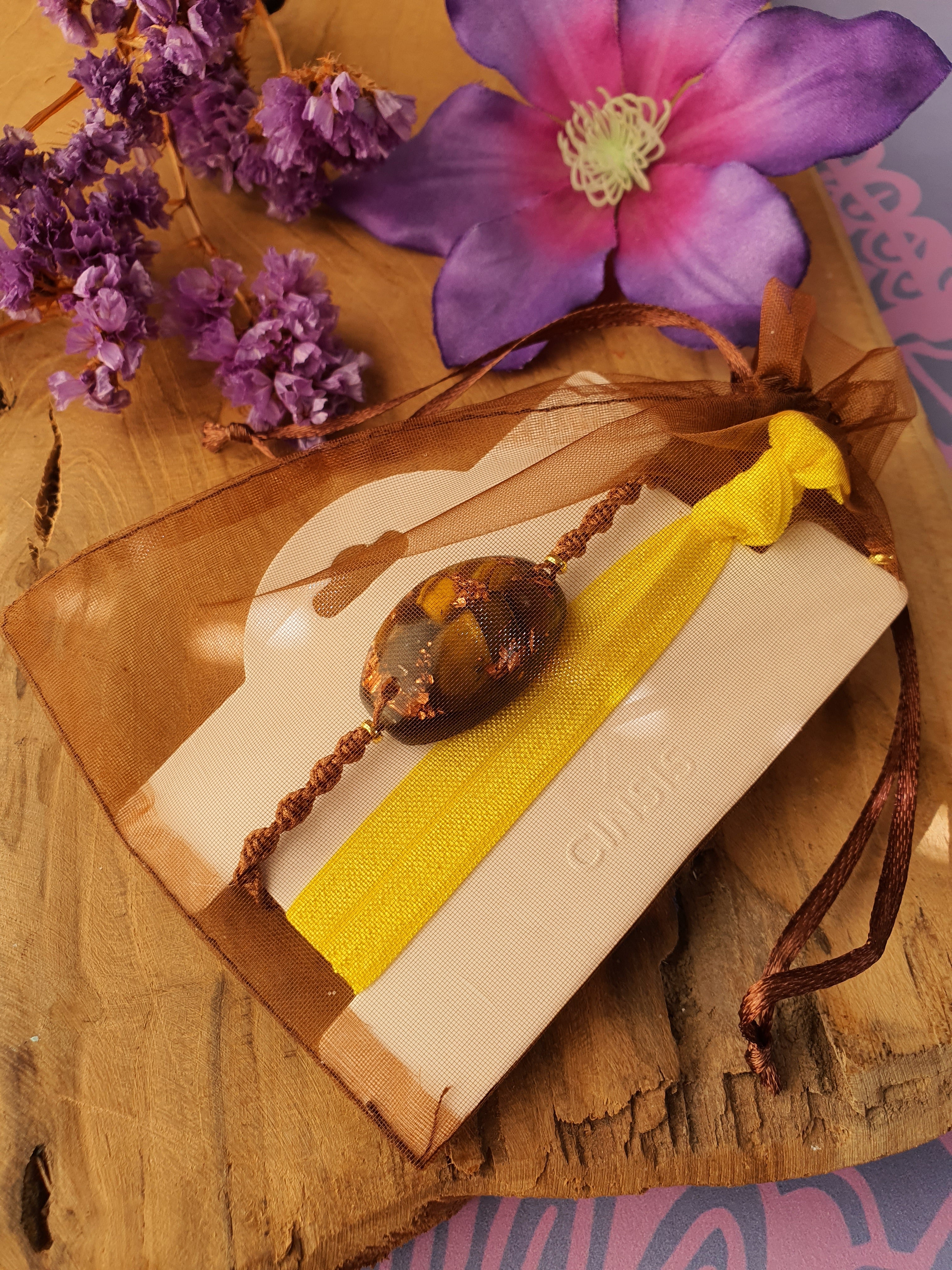 Orgonite Armband Tijgeroog met Bergkristal (nr 122)