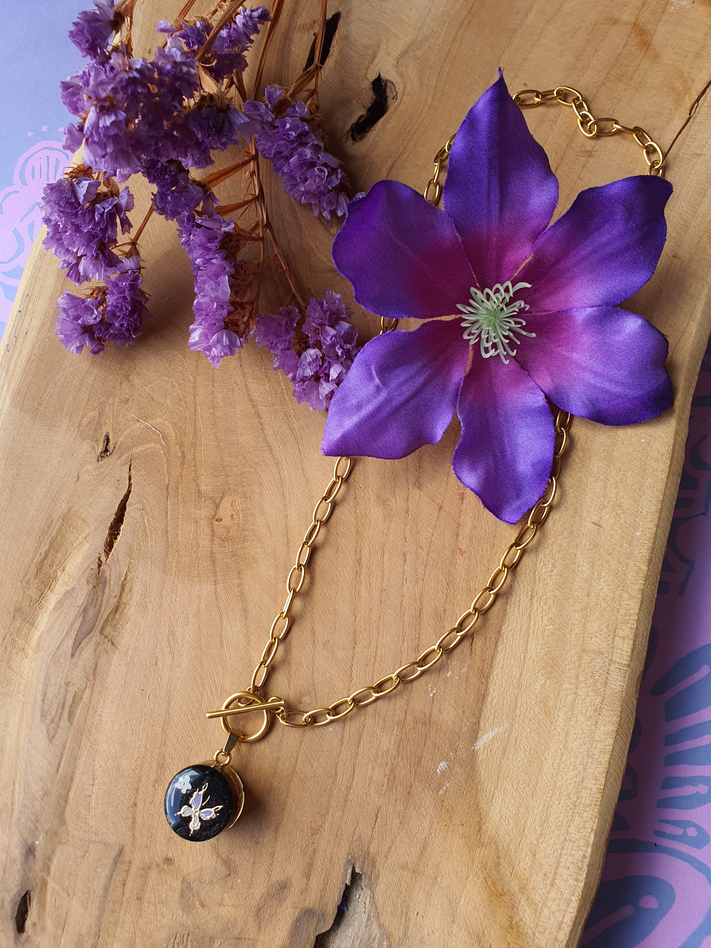 Cinsis Orgonite mix: Orgonite Hanger + RVS Goud ketting nr 3000