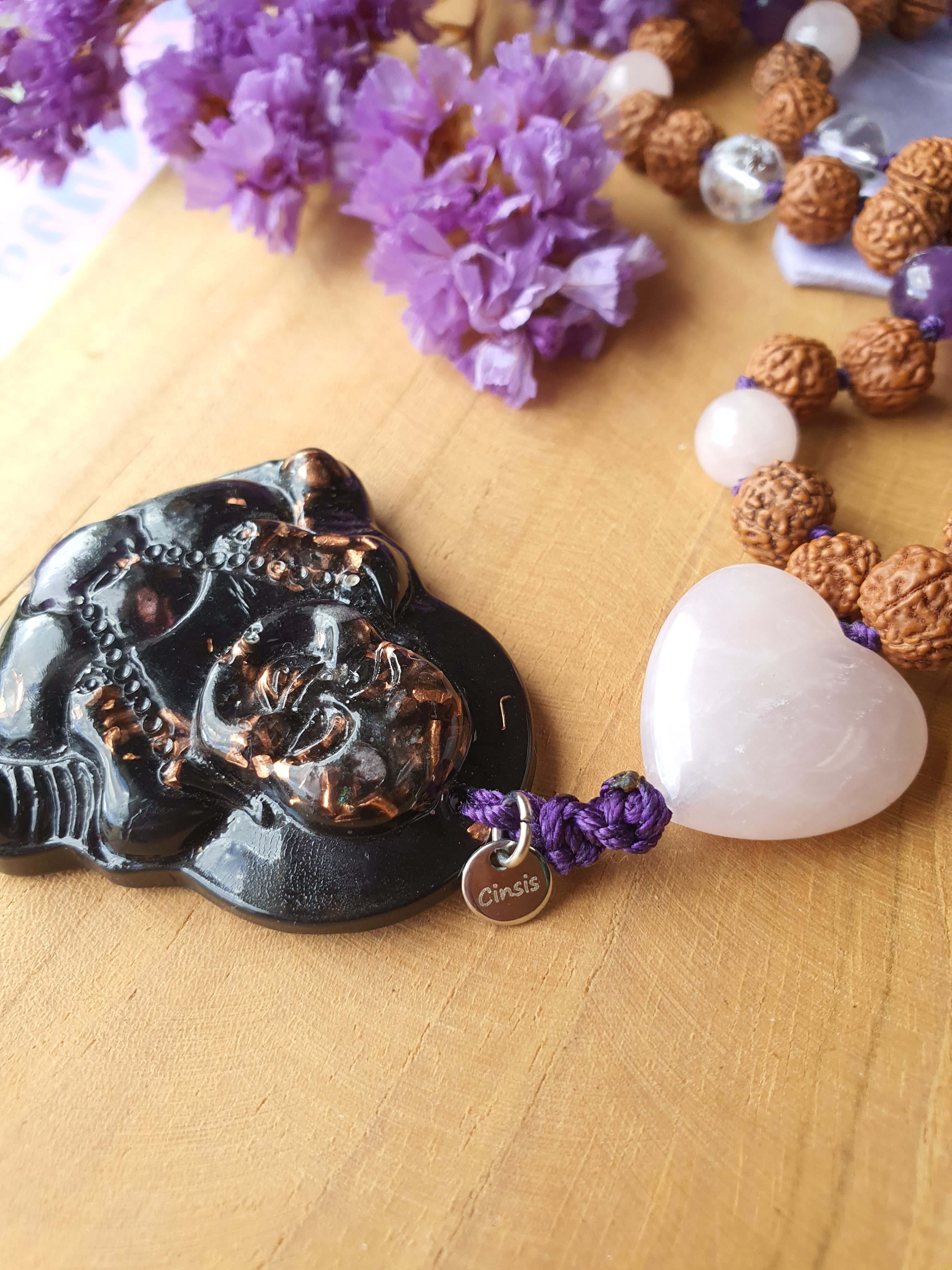 Edelstenen Mala Gouden Driehoek en Orgonite hanger &