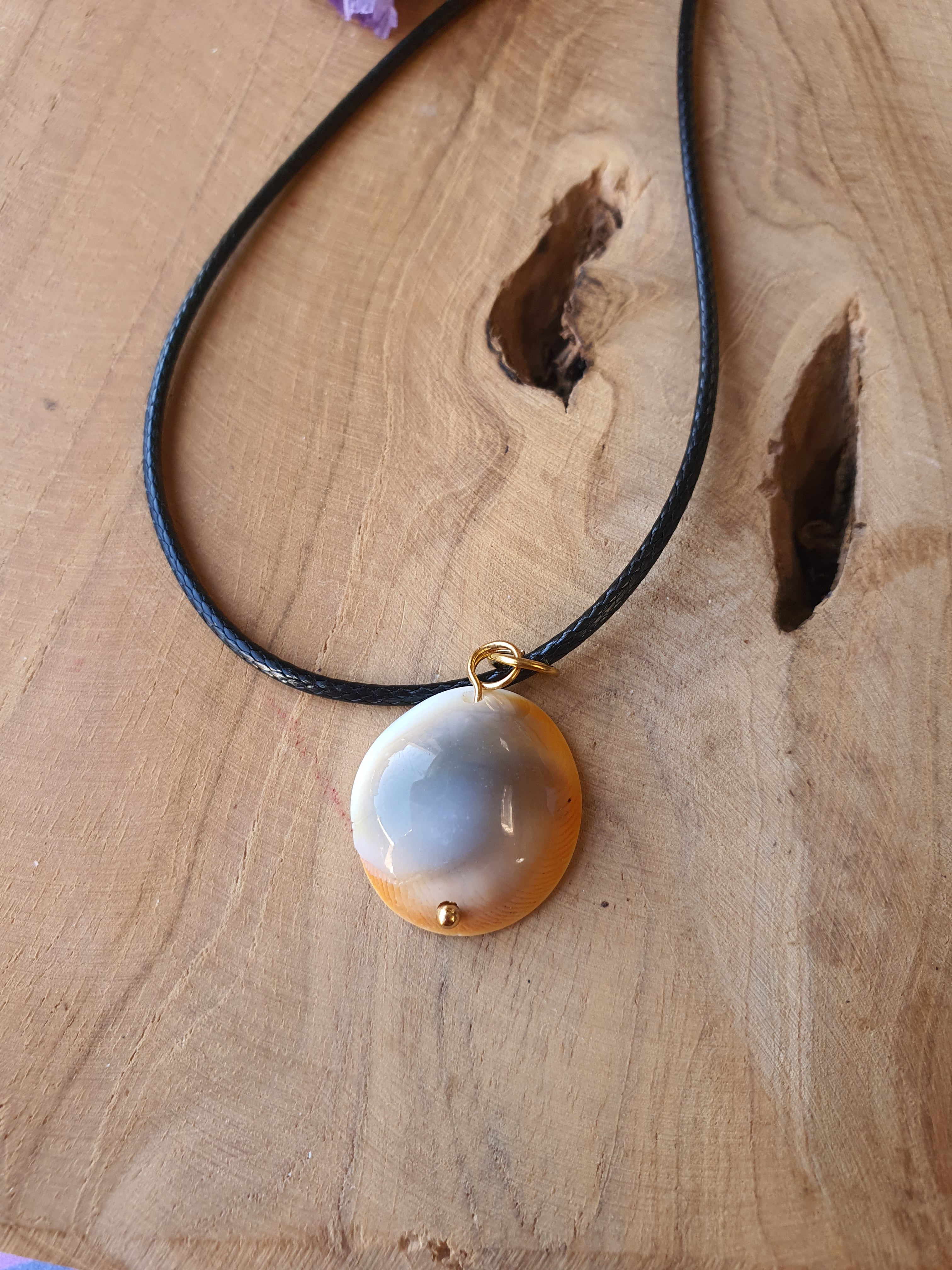 Eye of Saint Lucia Hanger