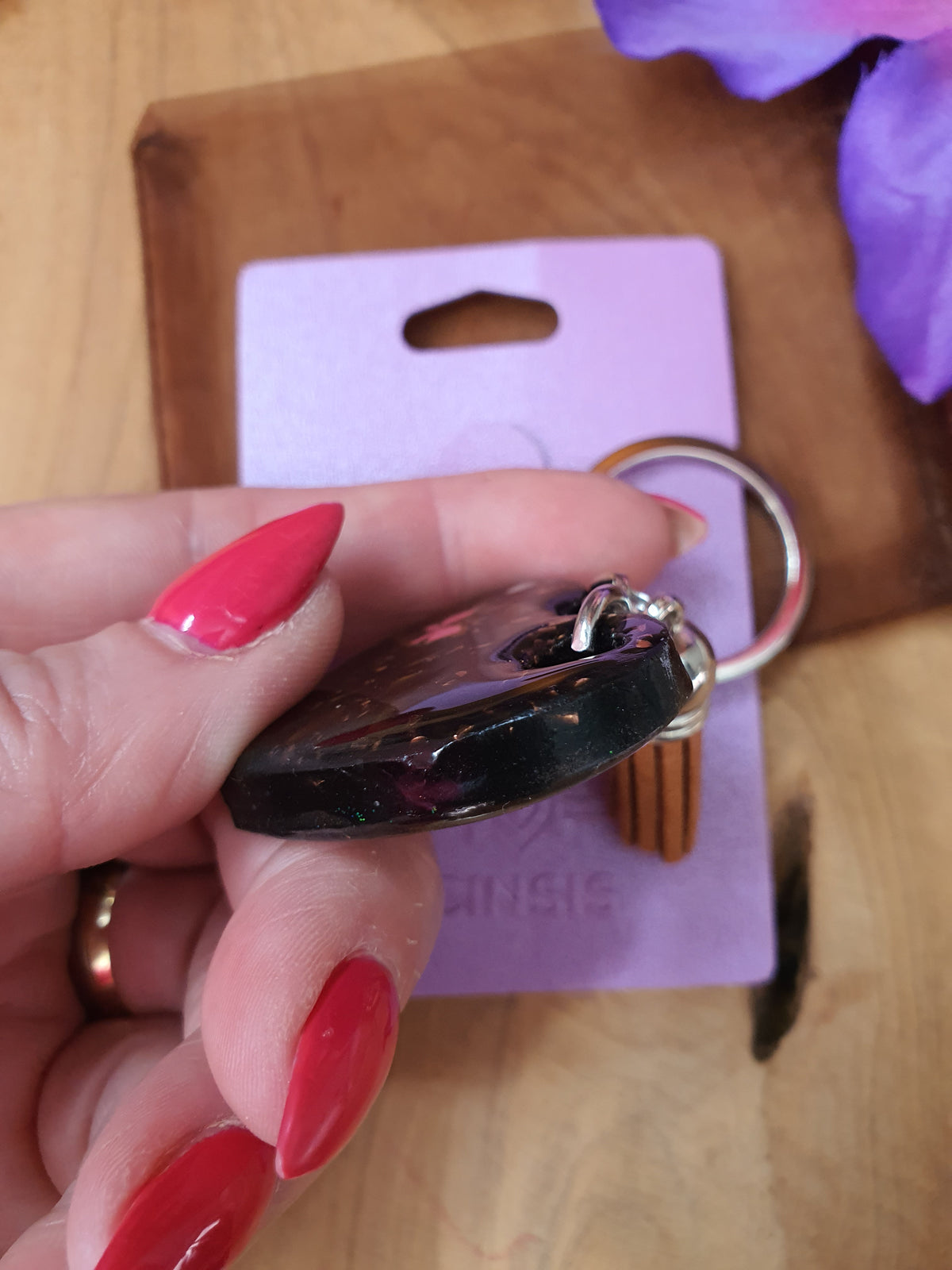 Orgonite Sleutelhanger Hart Tijgeroog met Bergkristal ( nr 3)