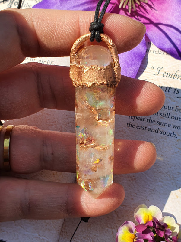 Orgonite hanger Punt Rozenkwarts ( nr 1)