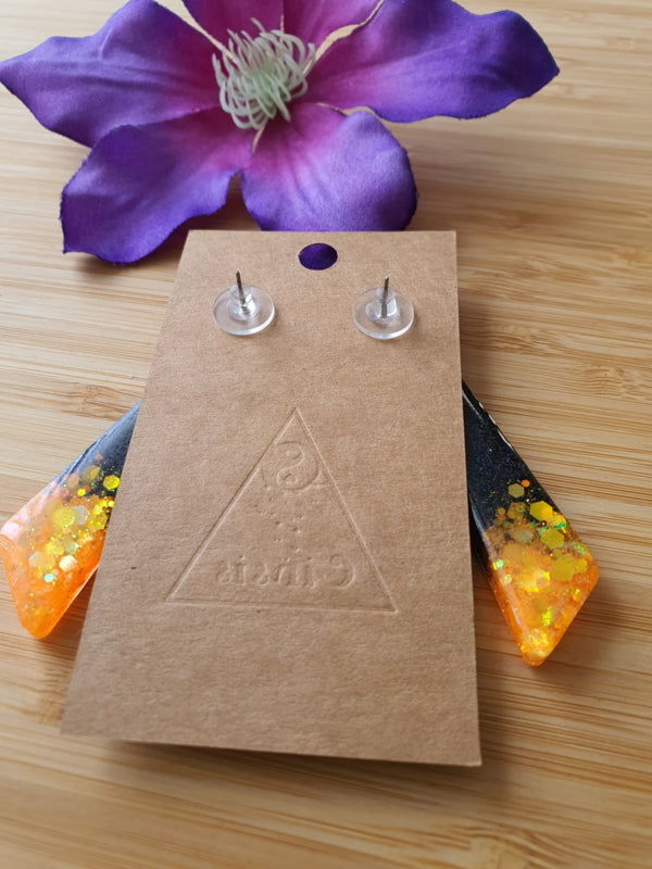 Resin oorbellen / oorhangers (set 16) Shine bright, Sparkle more :)