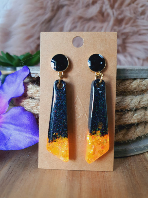 Resin oorbellen / oorhangers (set 16) Shine bright, Sparkle more :)