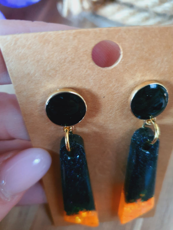 Resin oorbellen / oorhangers (set 16) Shine bright, Sparkle more :)