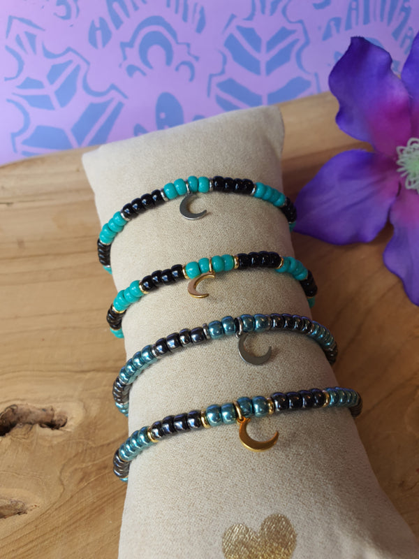 Armband handgemaakt met Miyuki kralen en RVS Maan hangertje