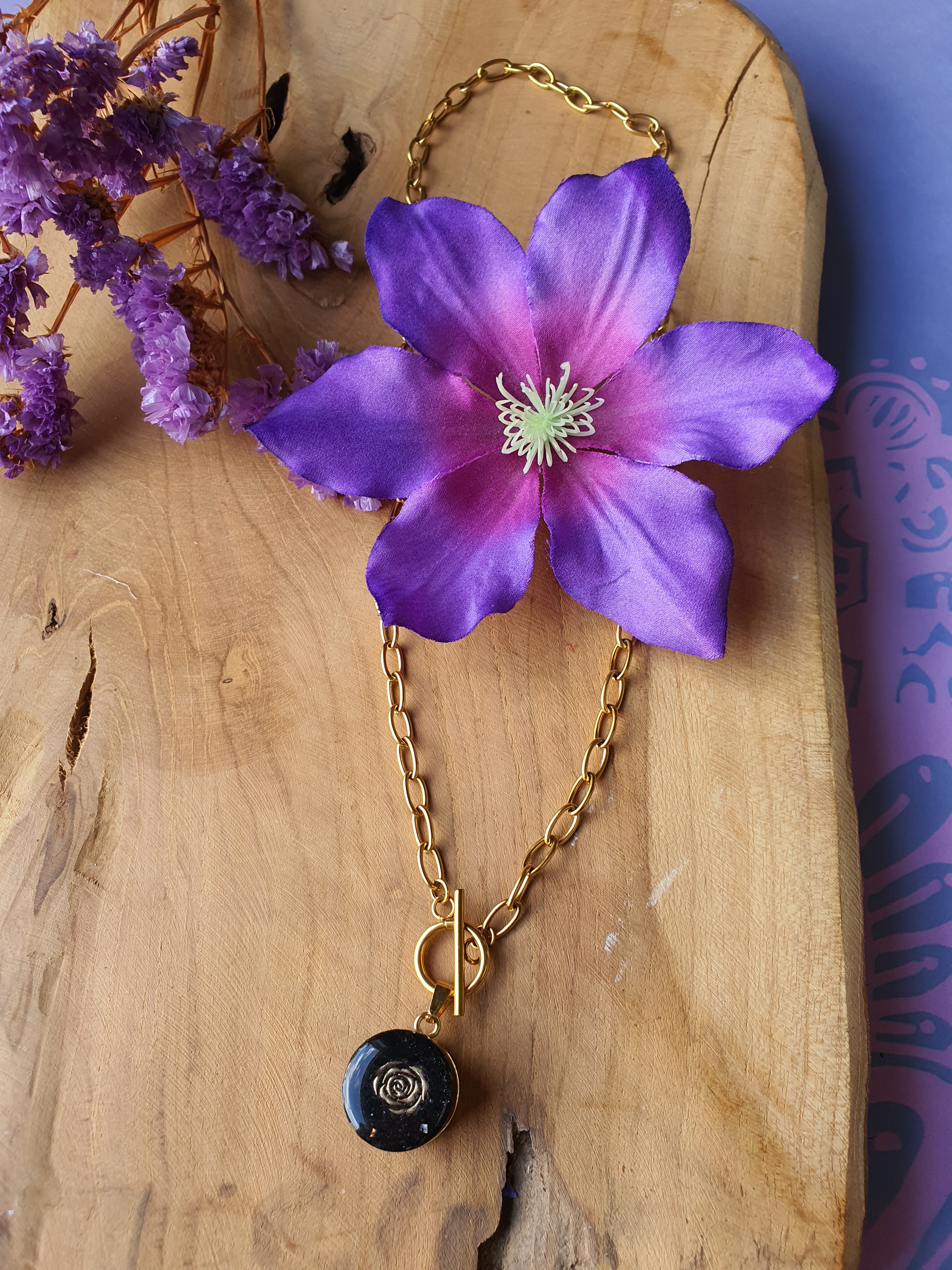 Cinsis Orgonite mix: Orgonite Hanger + RVS Goud ketting nr 3001