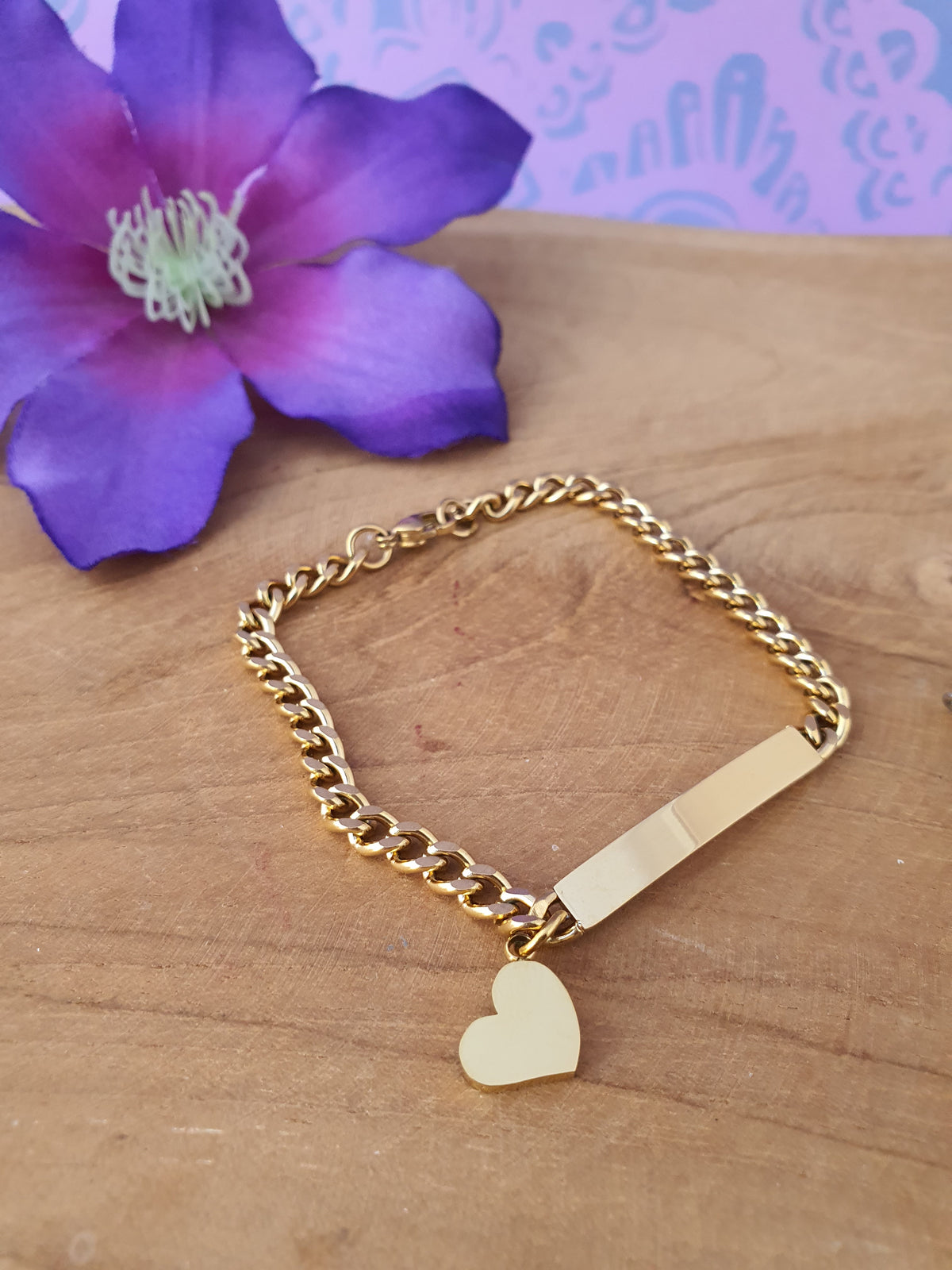 Gepersonaliseerde RVS Armband met ID Bar + hart bedel rvs goud