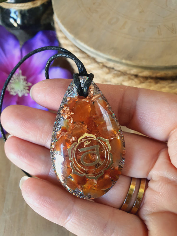 Orgonite hanger Carneool 30x55mm ( nr 48)