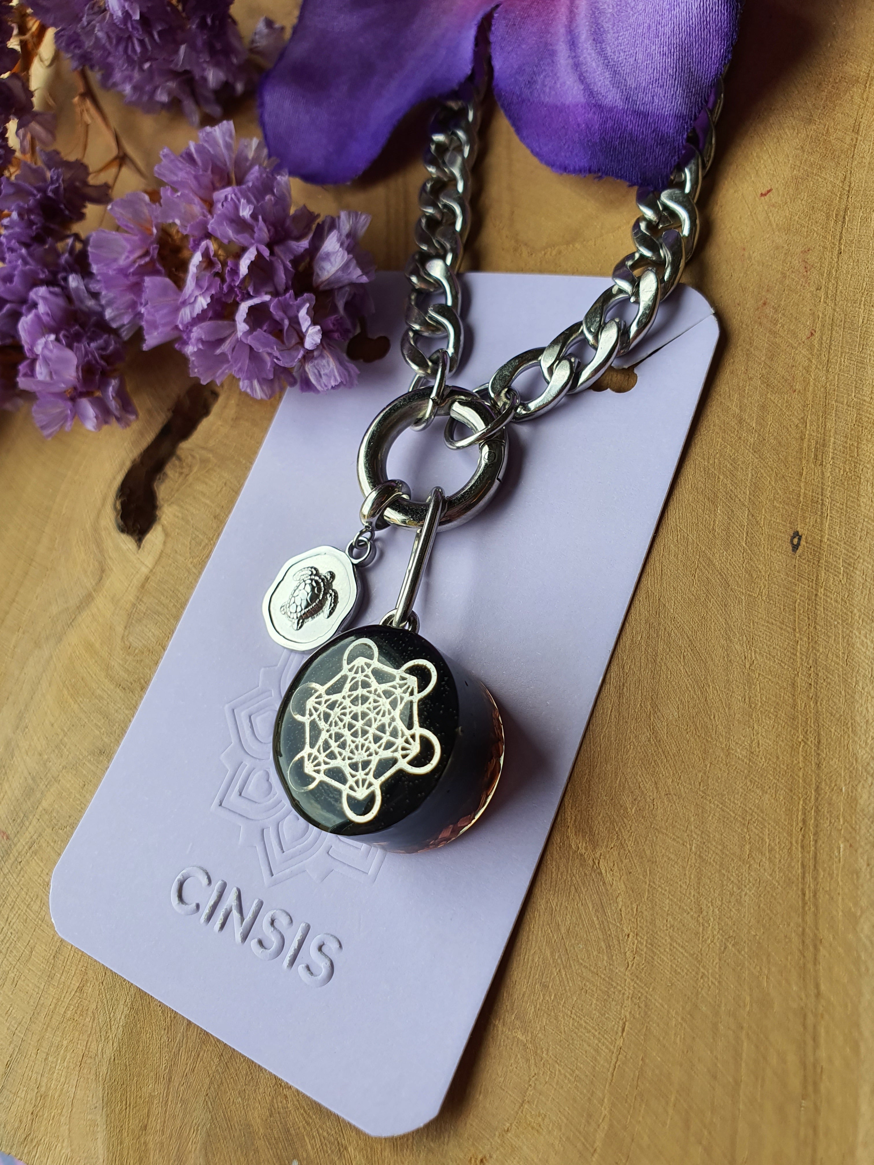 Cinsis Orgonite mix: orgonite Hanger 2 in 1 + RVS Zilver ketting nr 3018