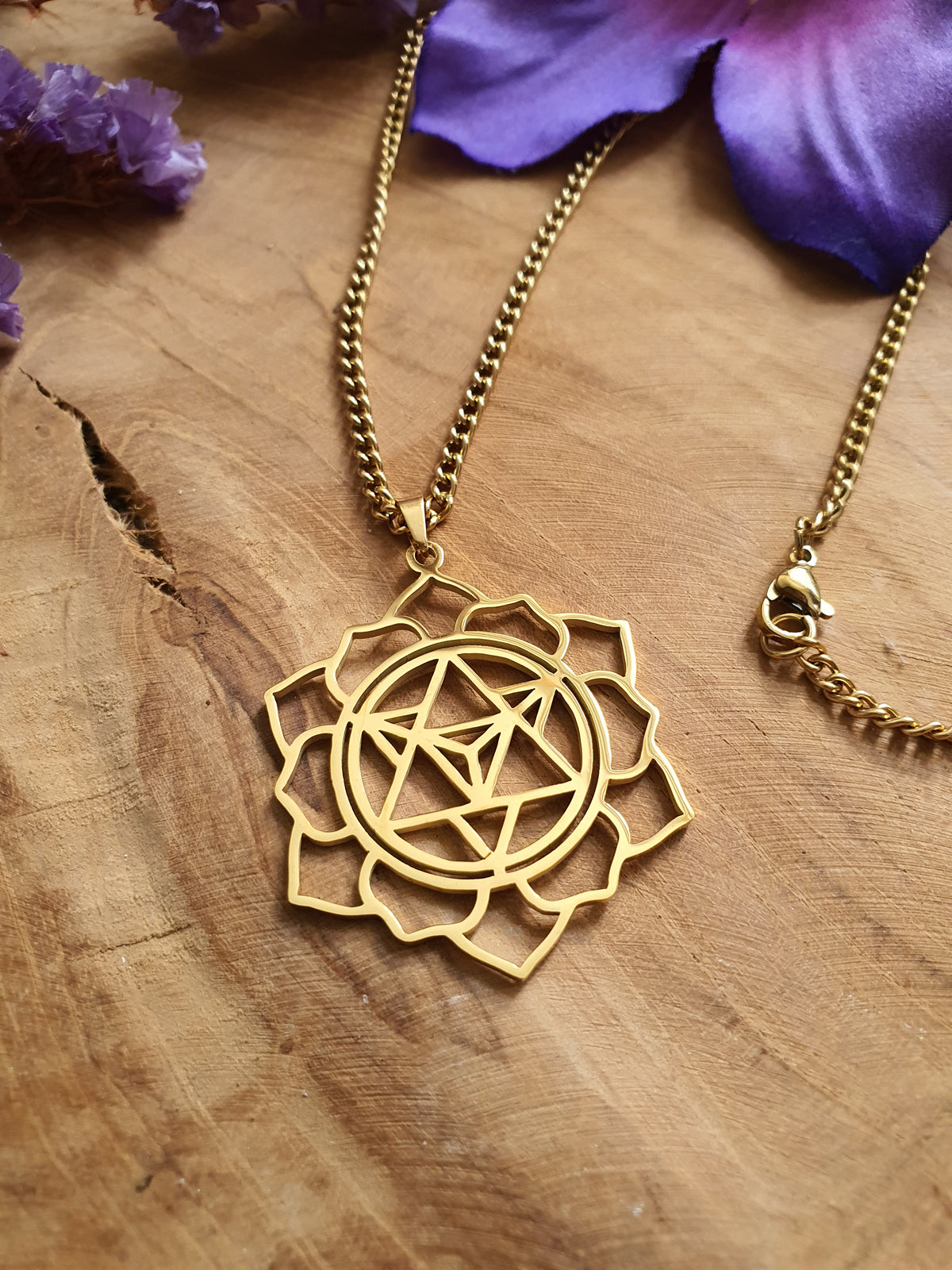 RVS gold hanger Merkaba in Mandala bloem met RVS gold ketting