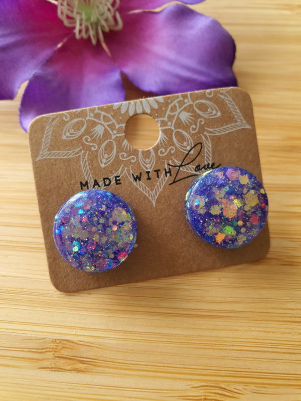 Resin oorbellen / oorknoppen (set 17) Shine bright, Sparkle more :)