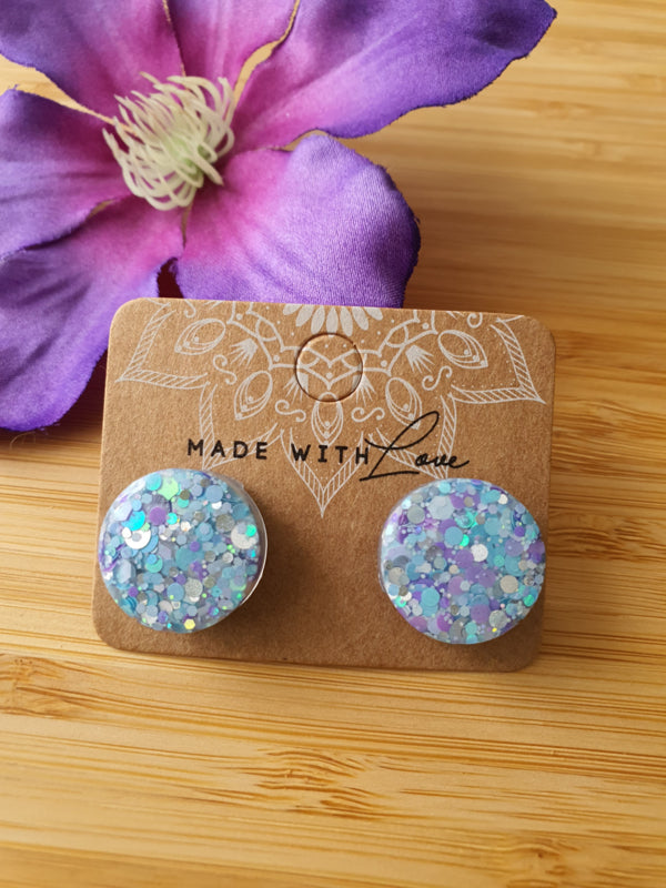 Resin oorbellen / oorknoppen (set 18) Shine bright, Sparkle more :)