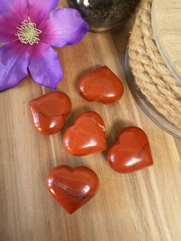 Rode Jaspis hart +/- 4cm puffed