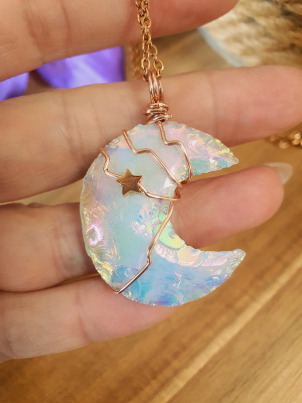 Wire wrapped Maan hanger Angel aura kwarts. (nr 6)