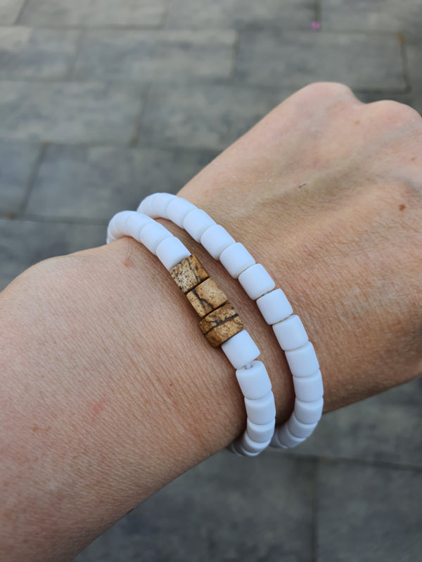 Elastische / rekbare witte (choker) ketting en armband 2 in 1 met Landschap Jaspis kubus kralen (nr 14)