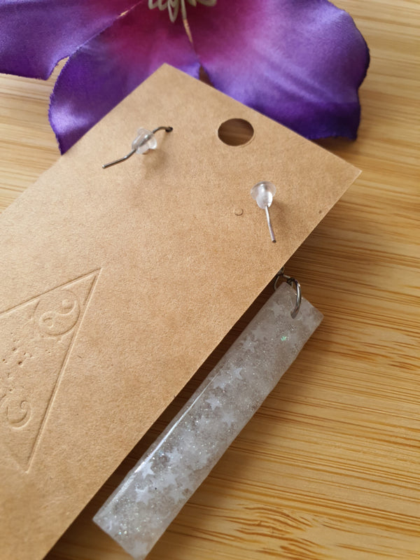 Resin oorbellen / oorhangers (set 8) Shine bright, Sparkle more :)