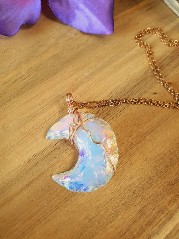 Wire wrapped Maan hanger Angel aura kwarts. (nr 6)