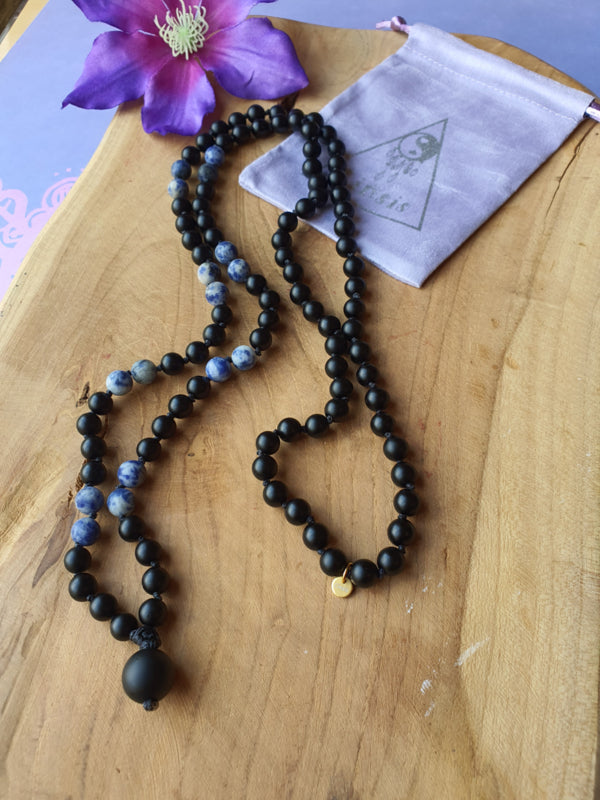 Edelstenen Mala Onyx met Sodaliet (matte kralen)