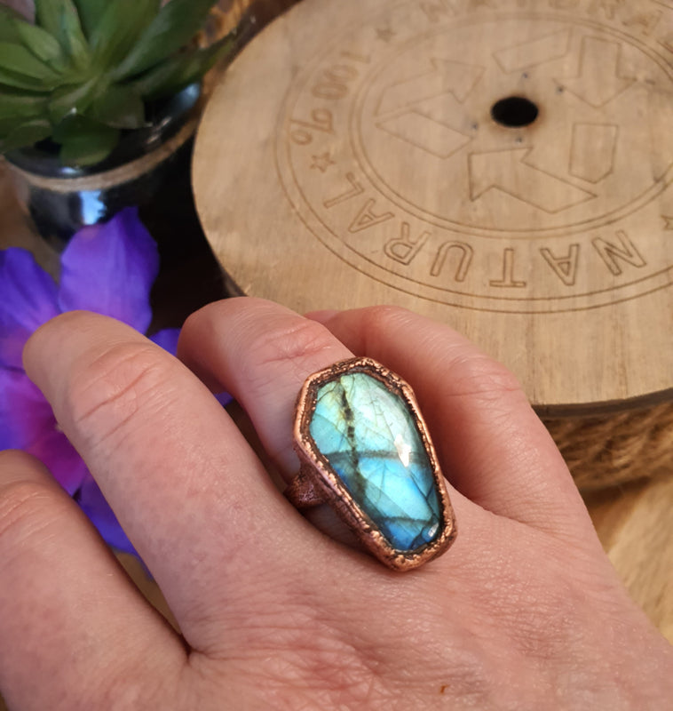 Koperen Labradoriet ring (nr 3) Maat 17 1/2 - 17 3/4