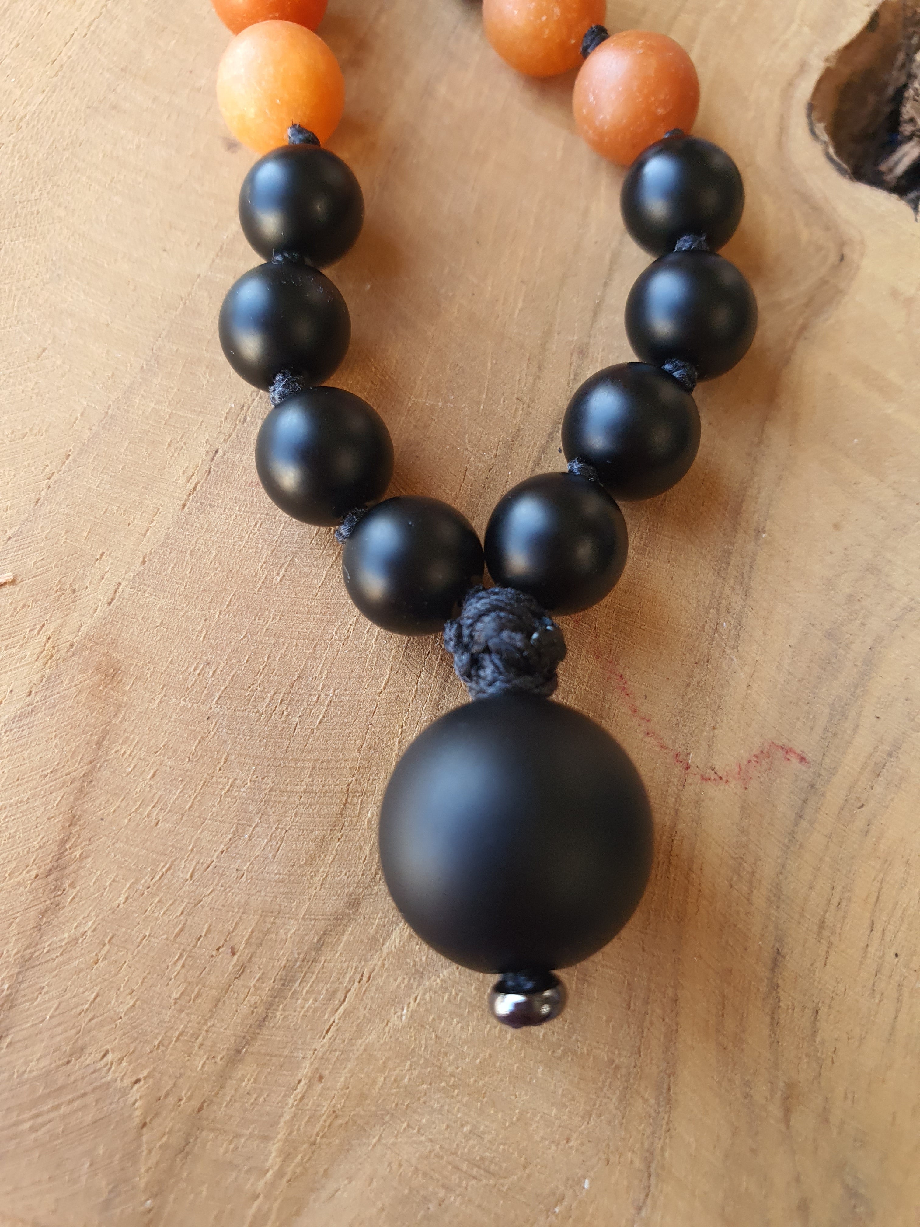 Edelstenen Mala Onyx met Carneool (matte kralen)
