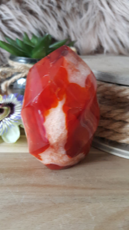 Carneool Vlam Sculptuur