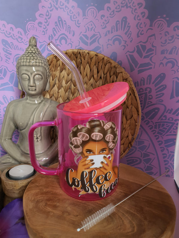 Gekleurde glazen mok met deksel en rietje &