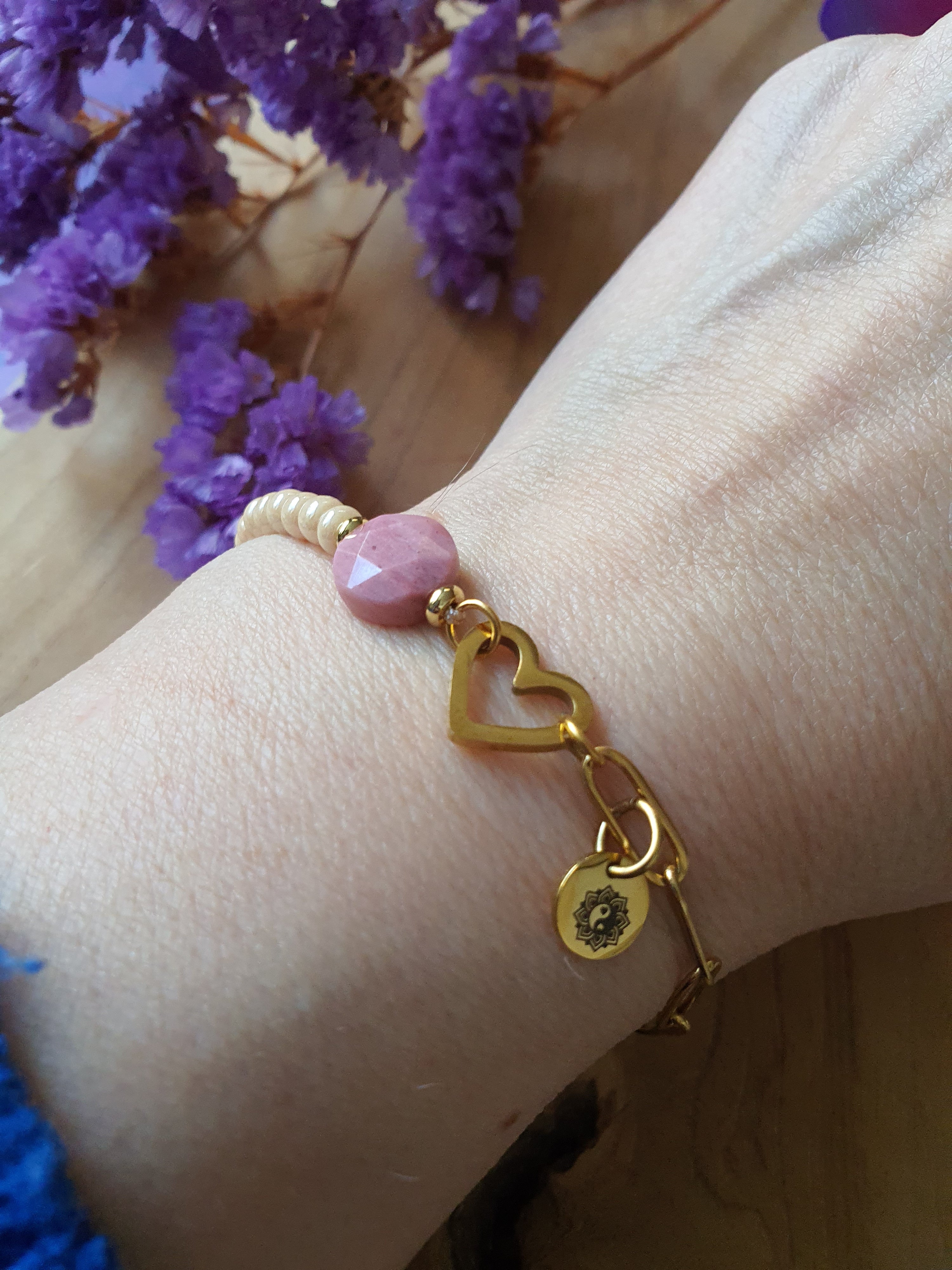 Rhodoniet edelsteen armband. Perfect voor Valentijnsdag / Moederdag!