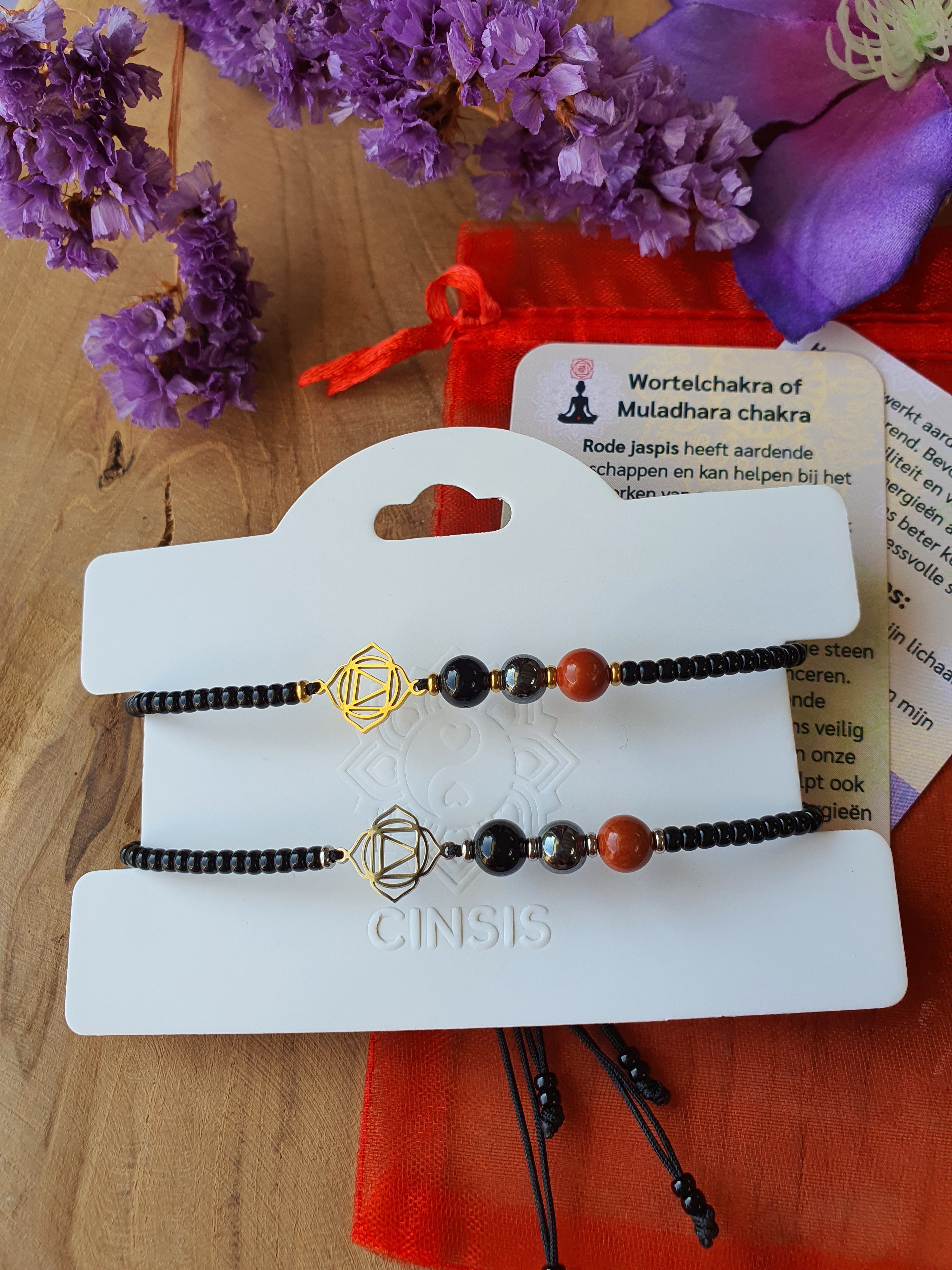 Edelstenen Wortelchakra Armband handgemaakt met RVS Symbool