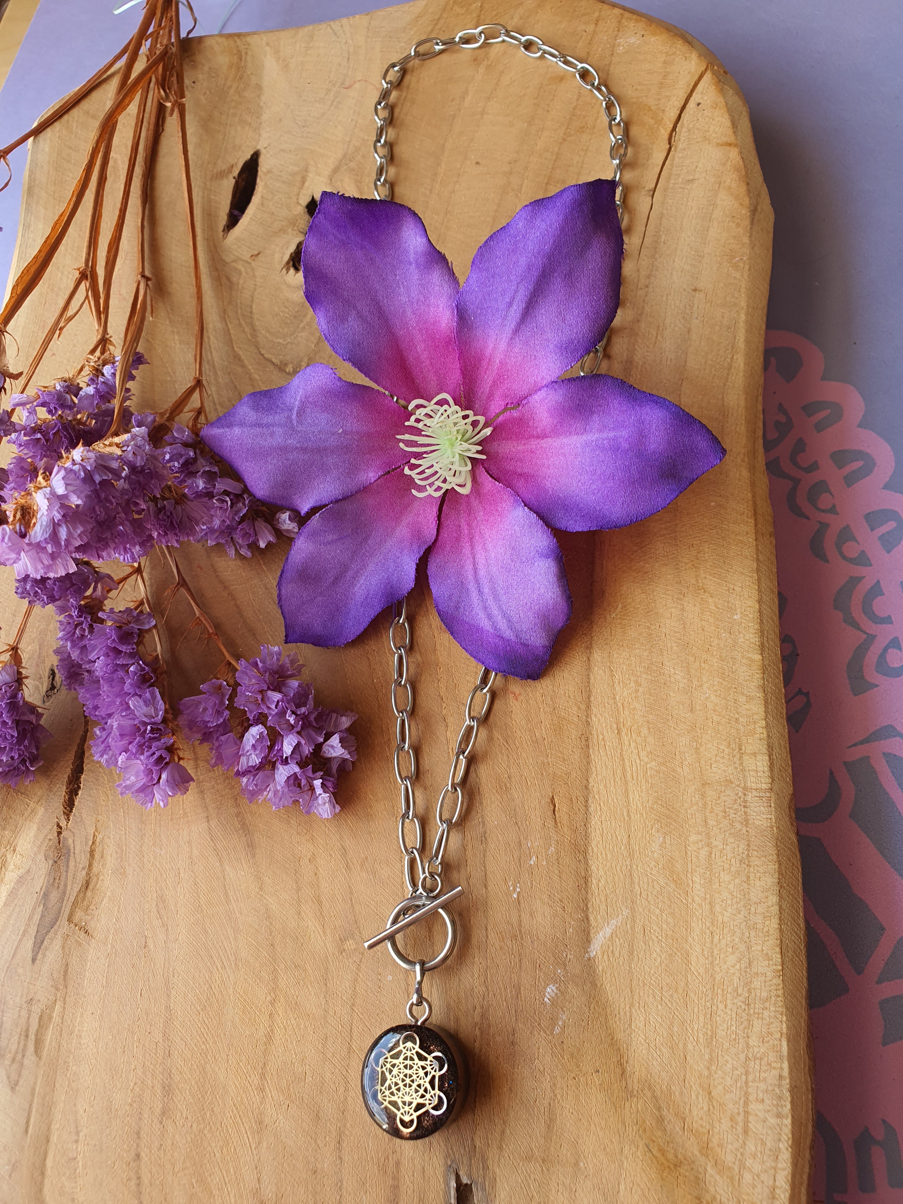 Cinsis Orgonite mix: orgonite Hanger 2 in 1 + RVS Zilver ketting nr 3007