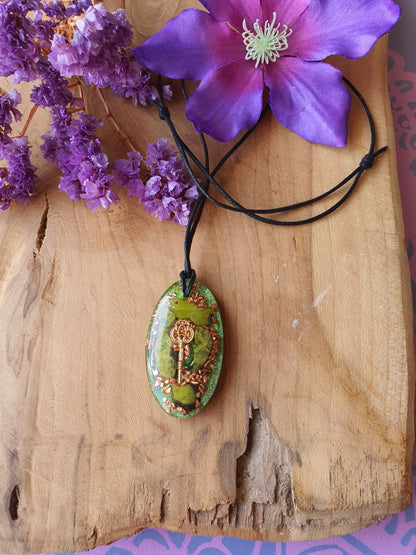 Orgonite hanger Atlantisiet 30x55mm (nr 126)