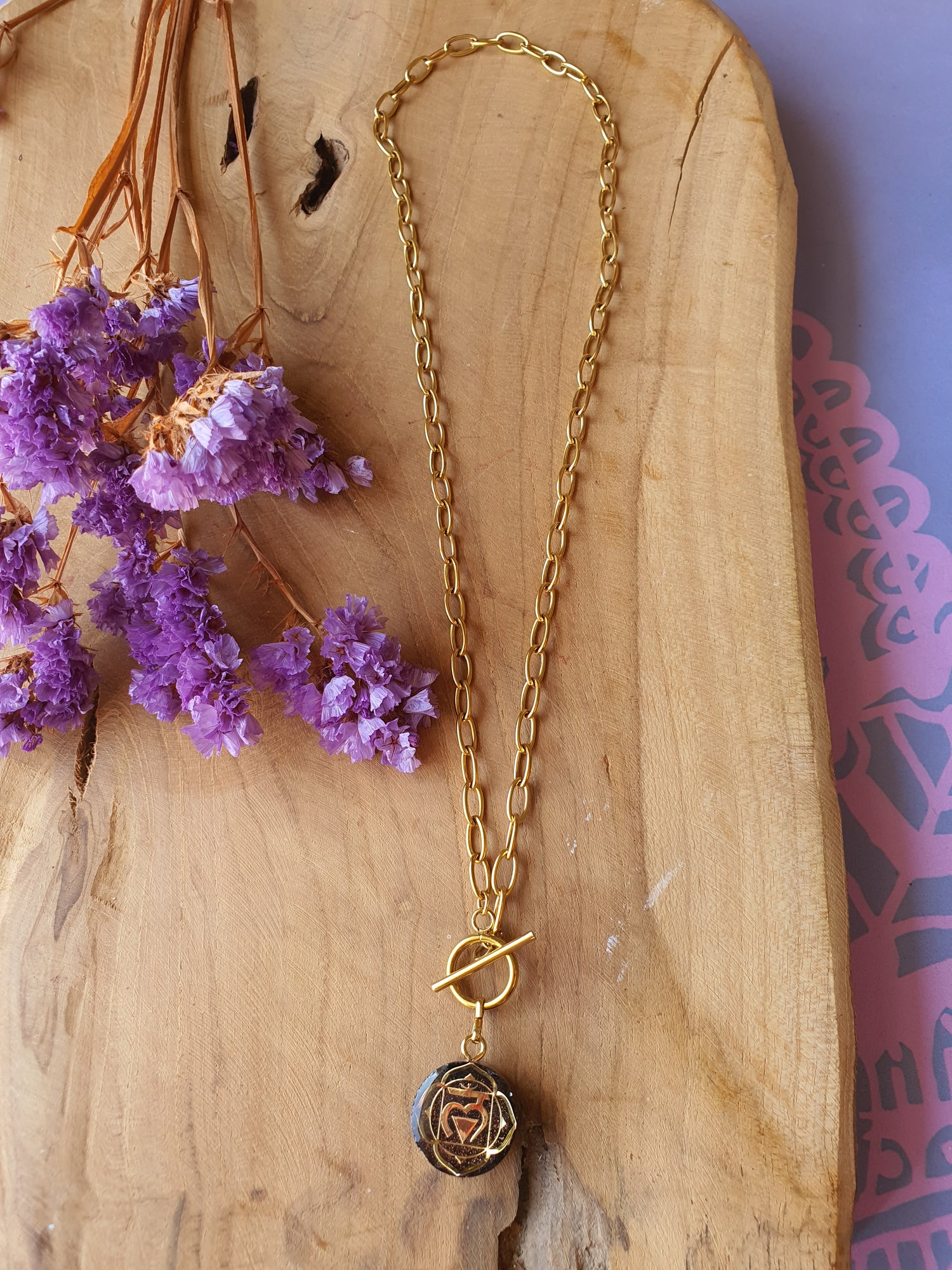 Cinsis Orgonite mix: orgonite Hanger 2 in 1 + RVS Goud ketting nr 3009