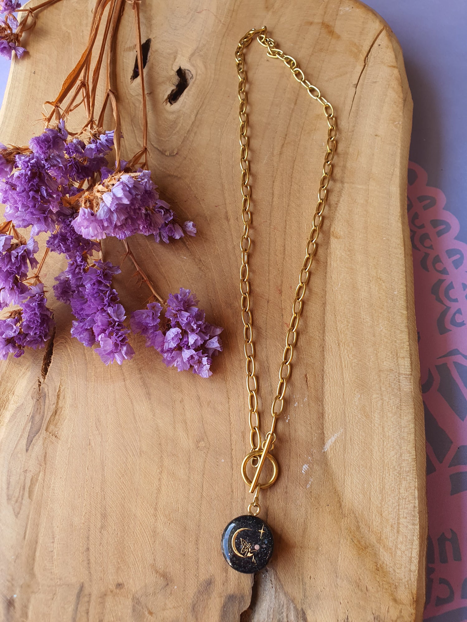 Cinsis Orgonite mix: orgonite Hanger 2 in 1 + RVS Goud ketting nr 3009