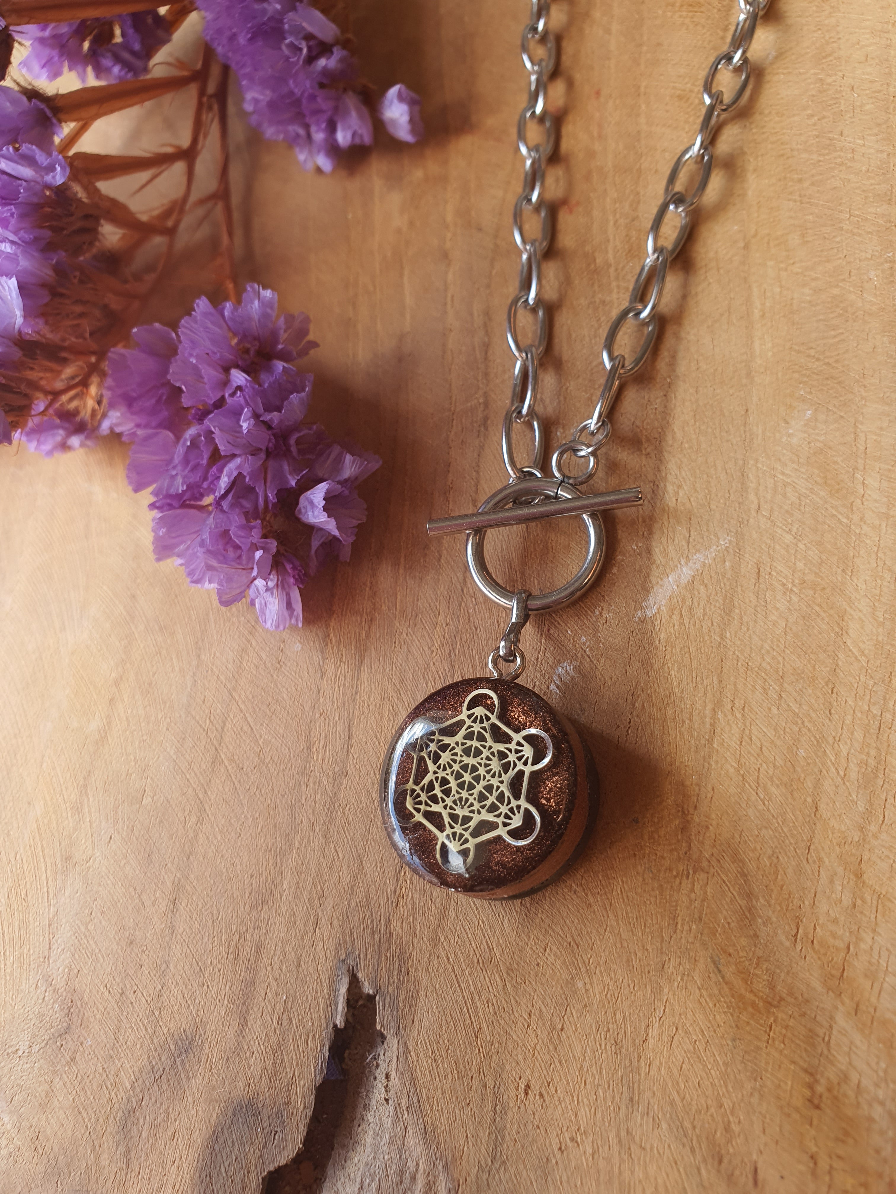 Cinsis Orgonite mix: orgonite Hanger 2 in 1 + RVS Zilver ketting nr 3006