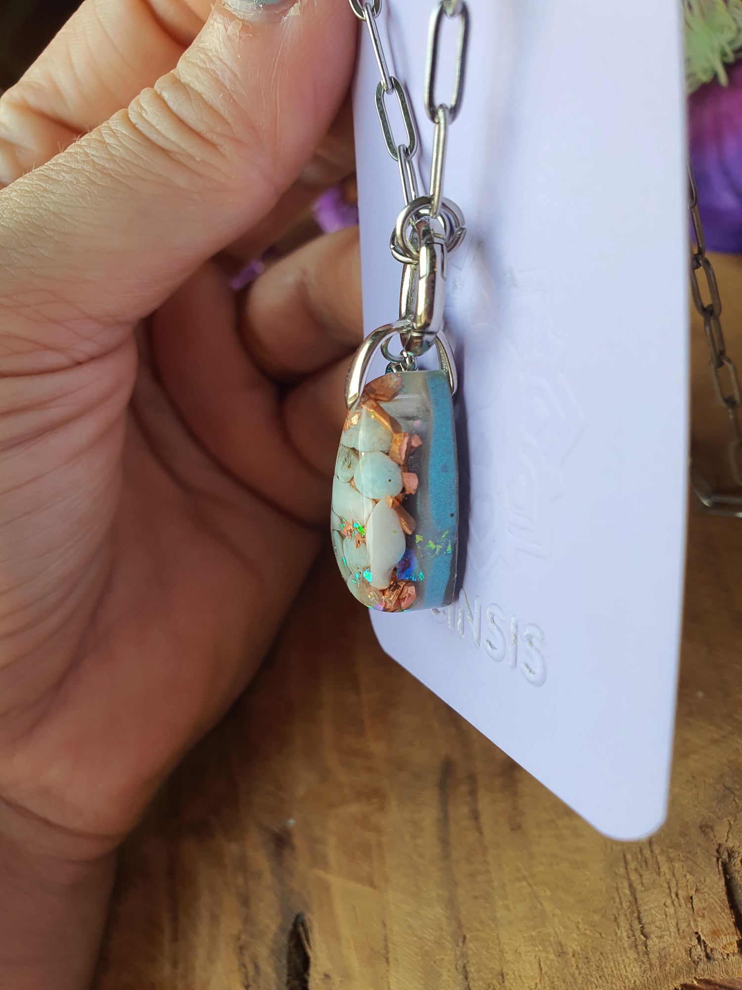 Orgonite Hanger Larimar en Bergkristal met RVS ketting en zirkonia bedel (nr 1018)