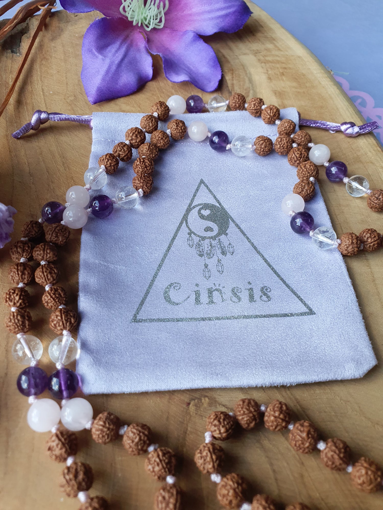 Edelstenen Mala Gouden Driehoek en Orgonite hanger &