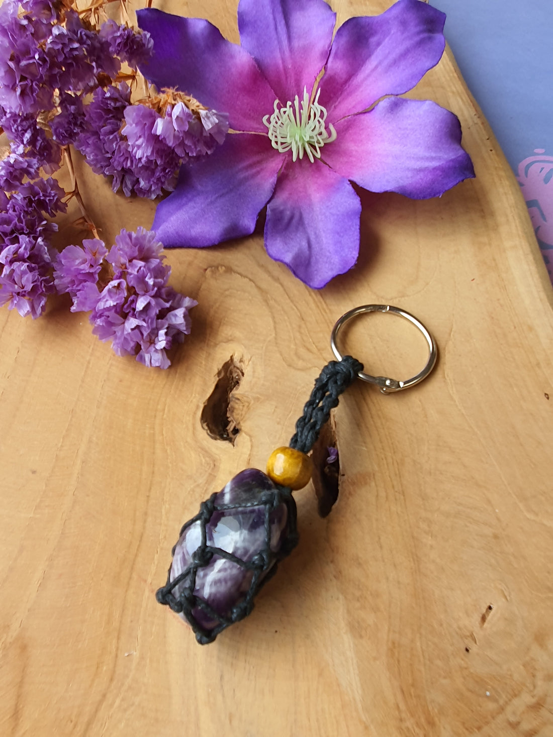 Edelstenen Sleutelhanger met Macramé Chevron - Band Amethist