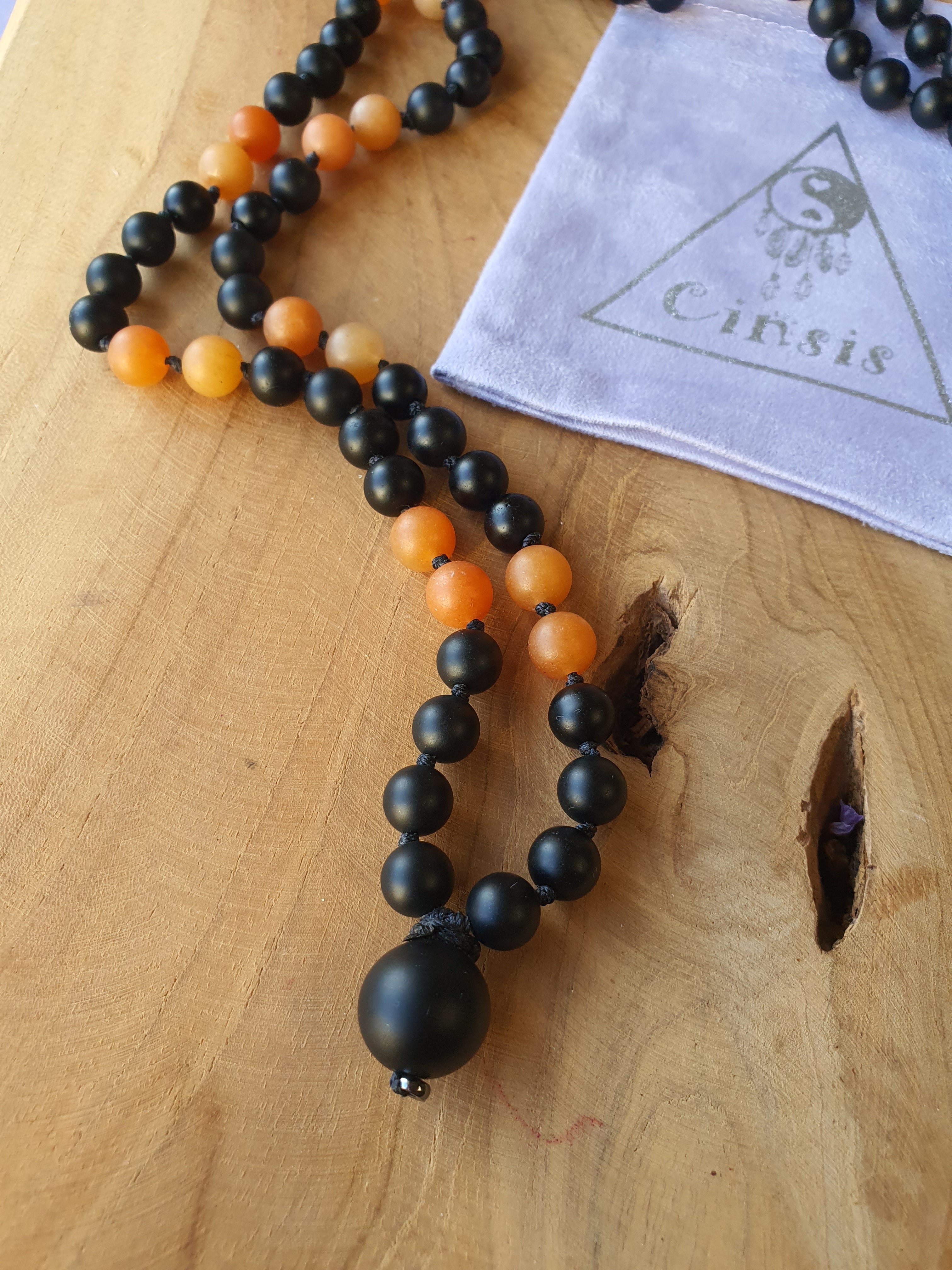 Edelstenen Mala Onyx met Carneool (matte kralen)