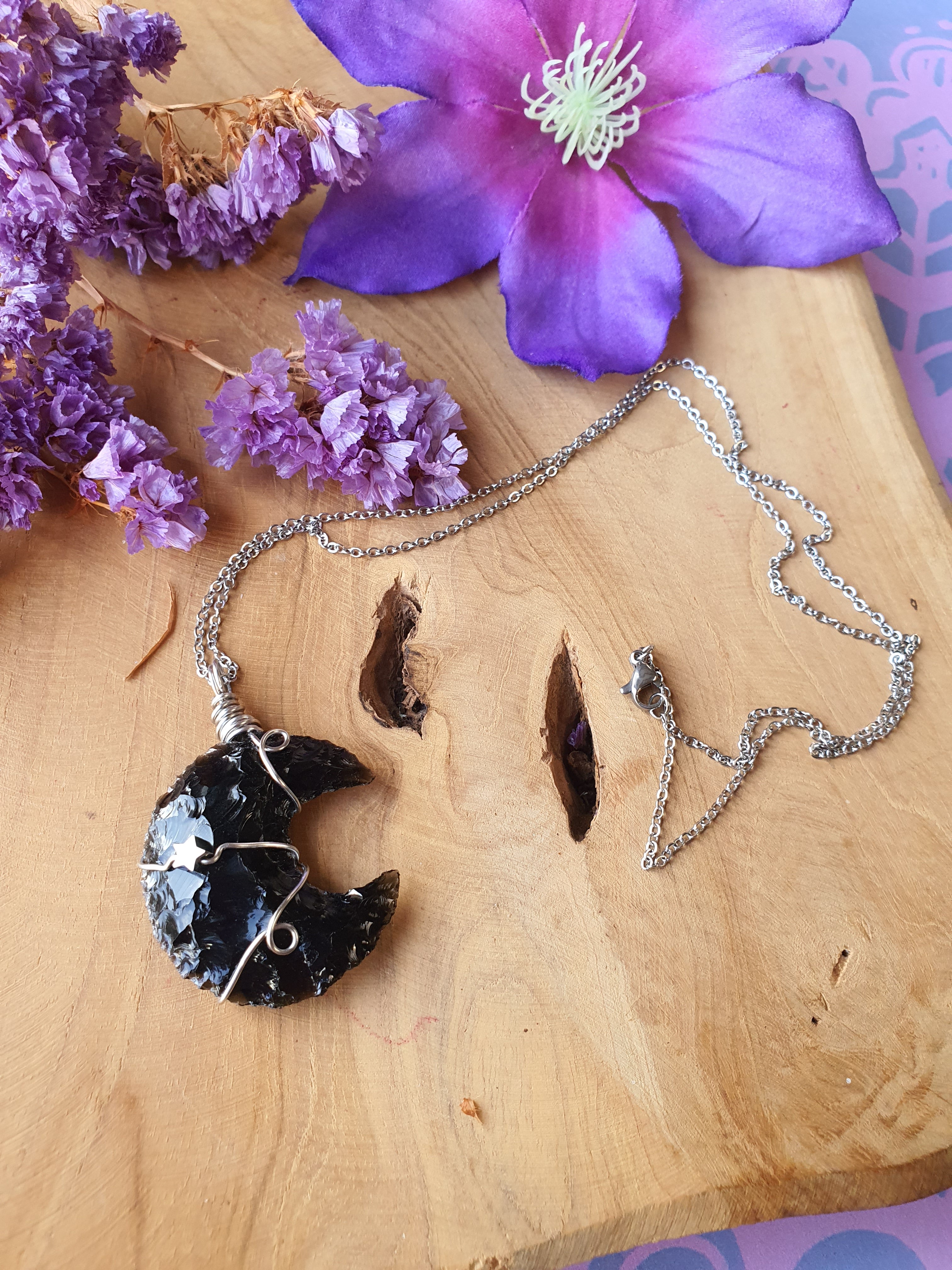 Wire wrapped Maan hanger Obsidiaan. (nr 18)