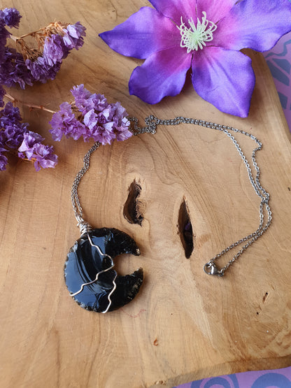 Wire wrapped Maan hanger Obsidiaan. (nr 19)