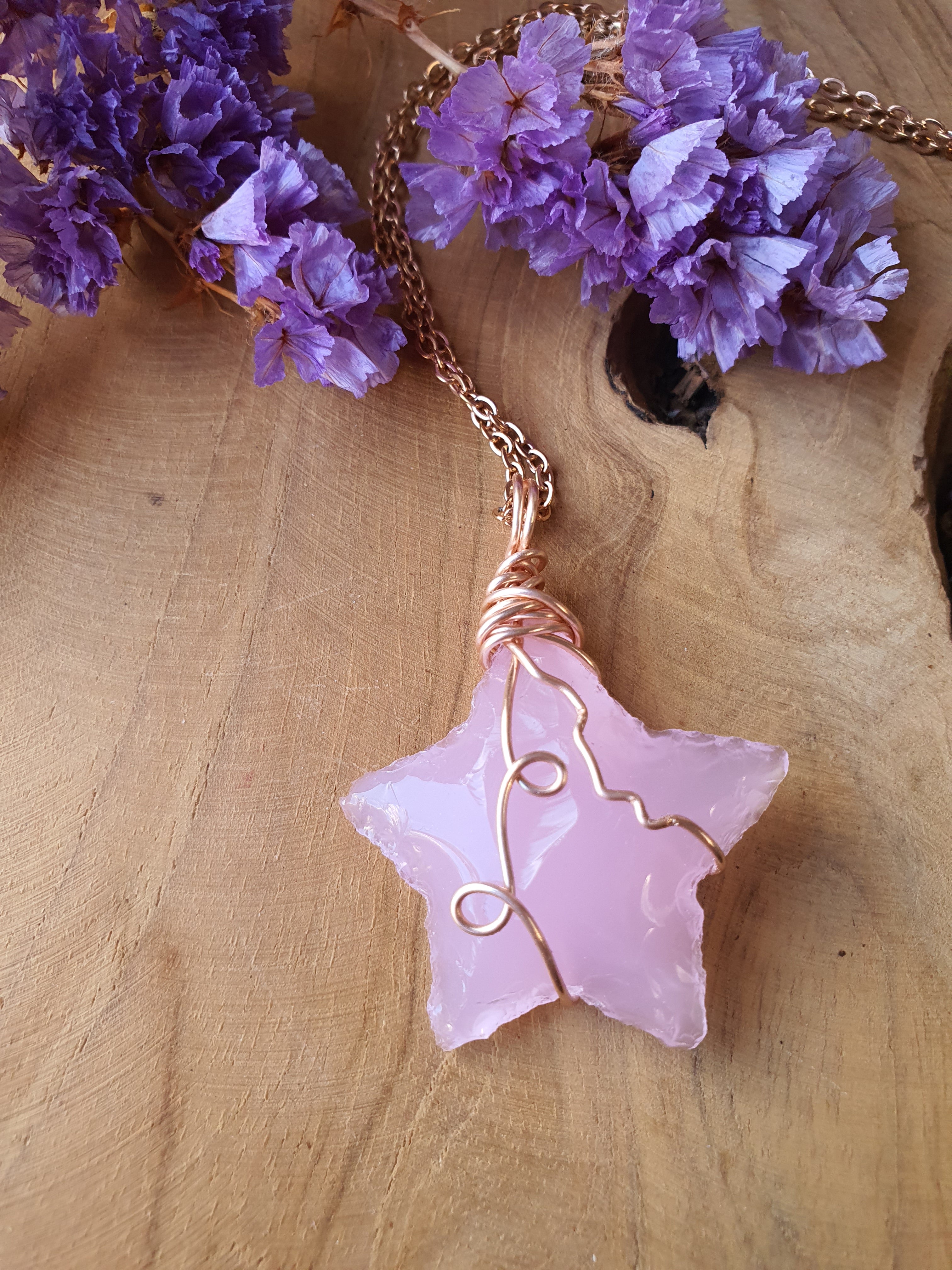 Wire wrapped Ster hanger Rozenkwarts rosegoud. (nr 4)