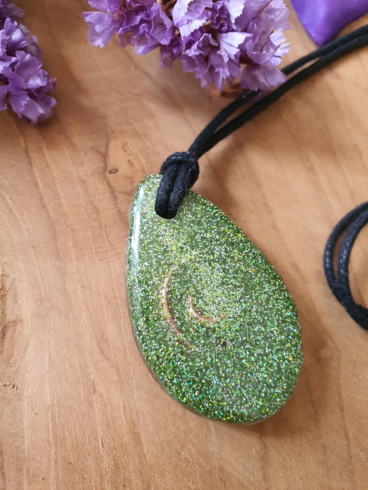 Orgonite hanger Prehniet (nr 131)