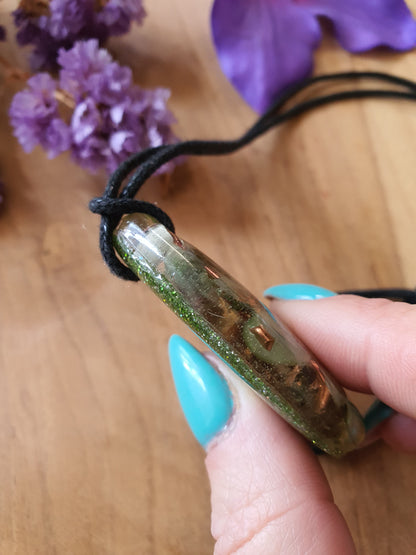 Orgonite hanger Prehniet (nr 131)