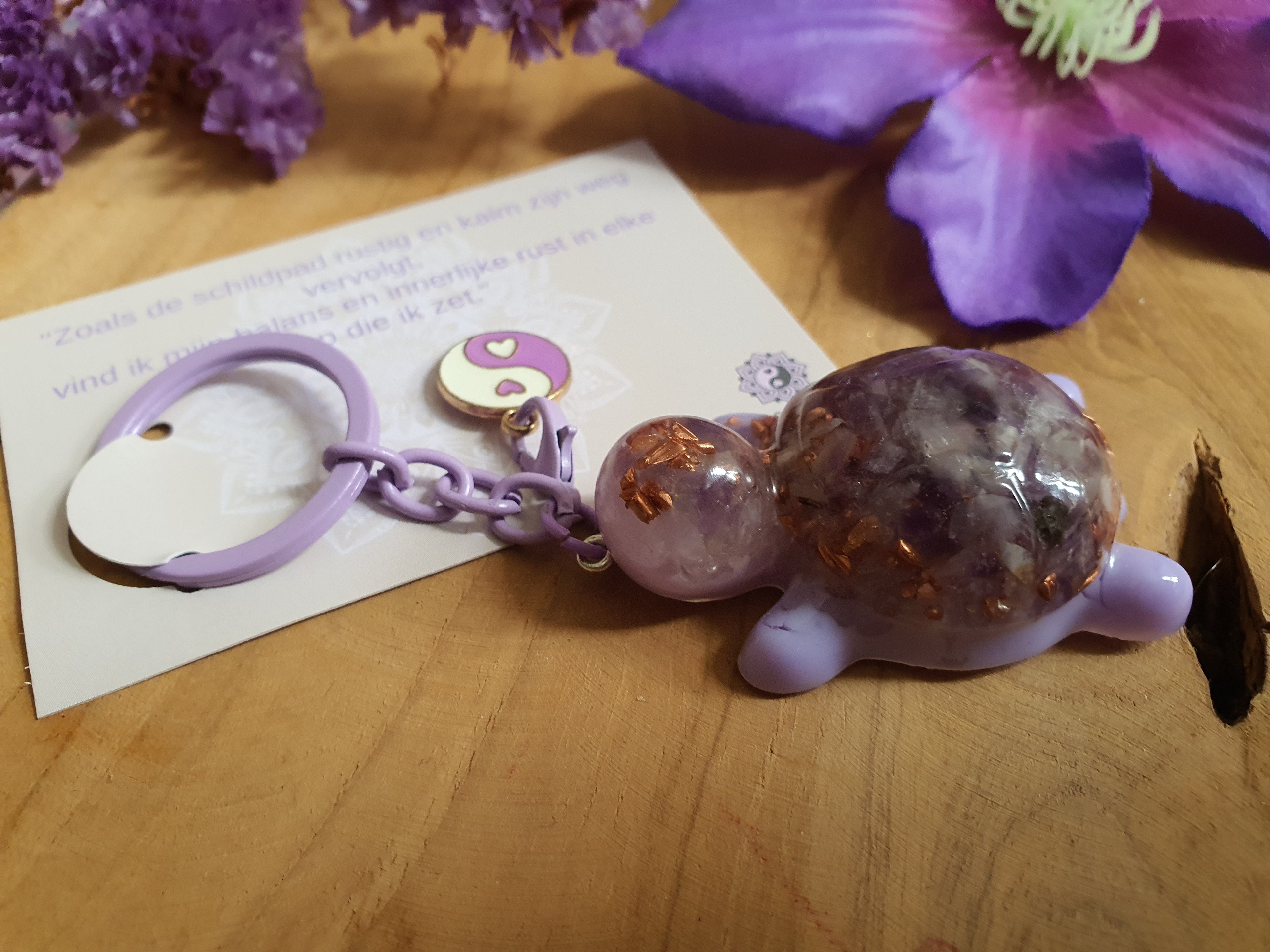 Orgonite sleutelhanger Schilpad Amethist met Bergkristal