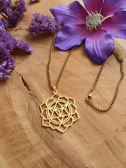 RVS gold hanger Merkaba in Mandala bloem met RVS gold ketting