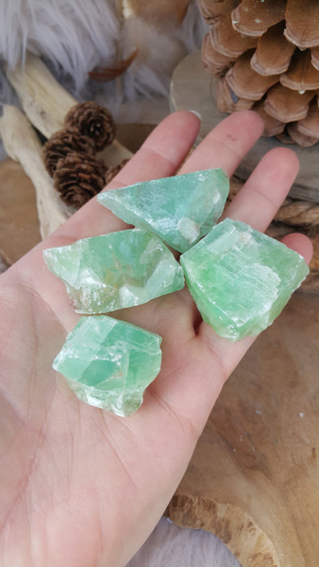 Groene Calciet ruw 20-45 gram