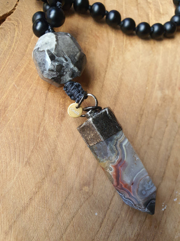 Edelstenen Mala Onyx met Edelsteenhanger Mexicaanse / Crazy Lace Agaat punt &
