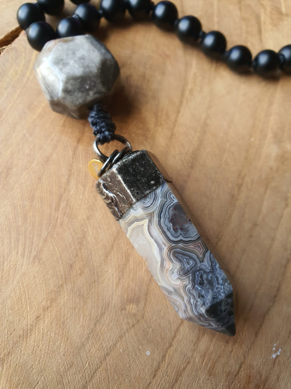 Edelstenen Mala Onyx met Edelsteenhanger Mexicaanse / Crazy Lace Agaat punt &