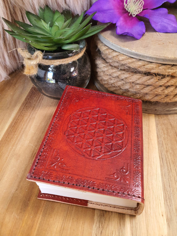 Notitieboek Bloem des levens met lederen kaft 7x10cm